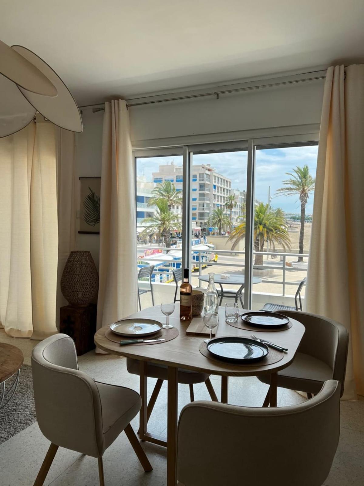 L'Imperial 1- Appartement Tout Confort 1 Chambre Vue Mer Le Grau-du-Roi Esterno foto