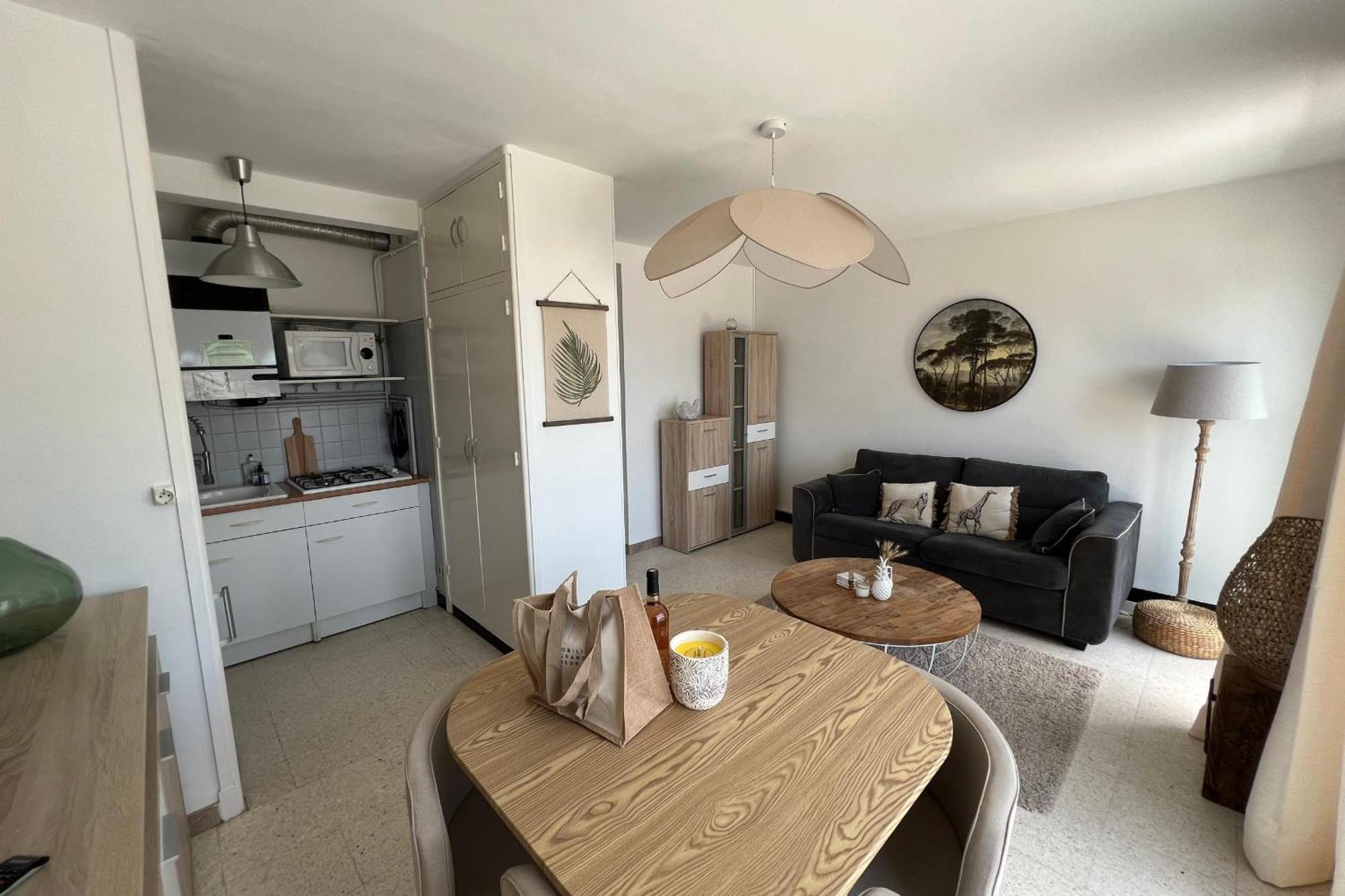 L'Imperial 1- Appartement Tout Confort 1 Chambre Vue Mer Le Grau-du-Roi Esterno foto
