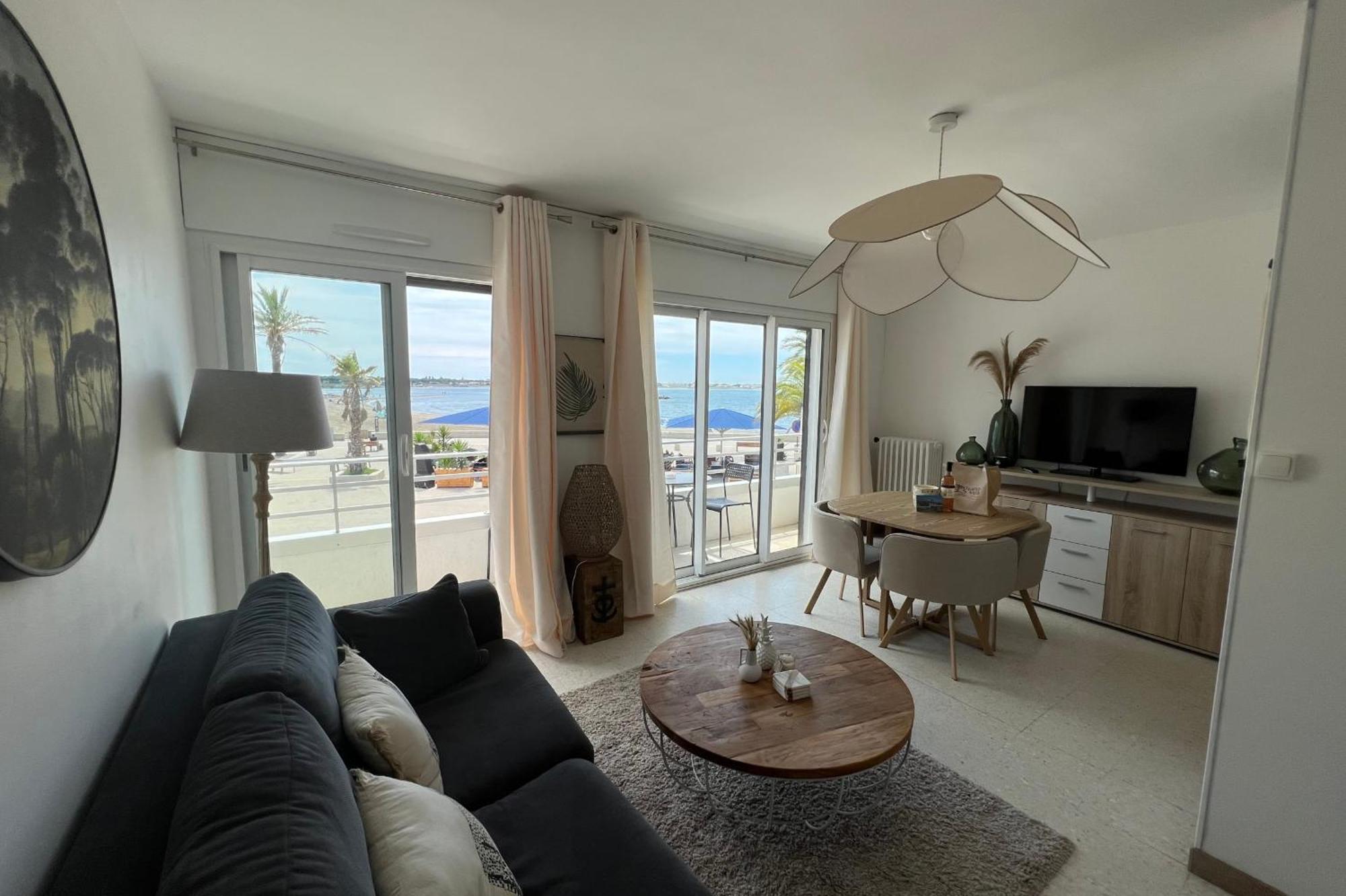 L'Imperial 1- Appartement Tout Confort 1 Chambre Vue Mer Le Grau-du-Roi Esterno foto