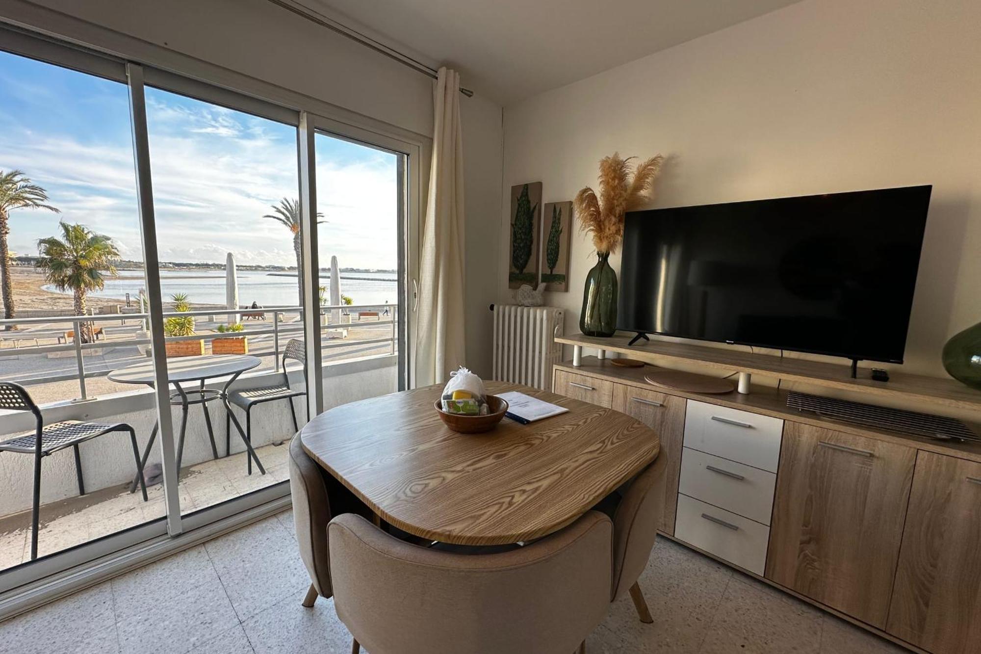 L'Imperial 1- Appartement Tout Confort 1 Chambre Vue Mer Le Grau-du-Roi Esterno foto